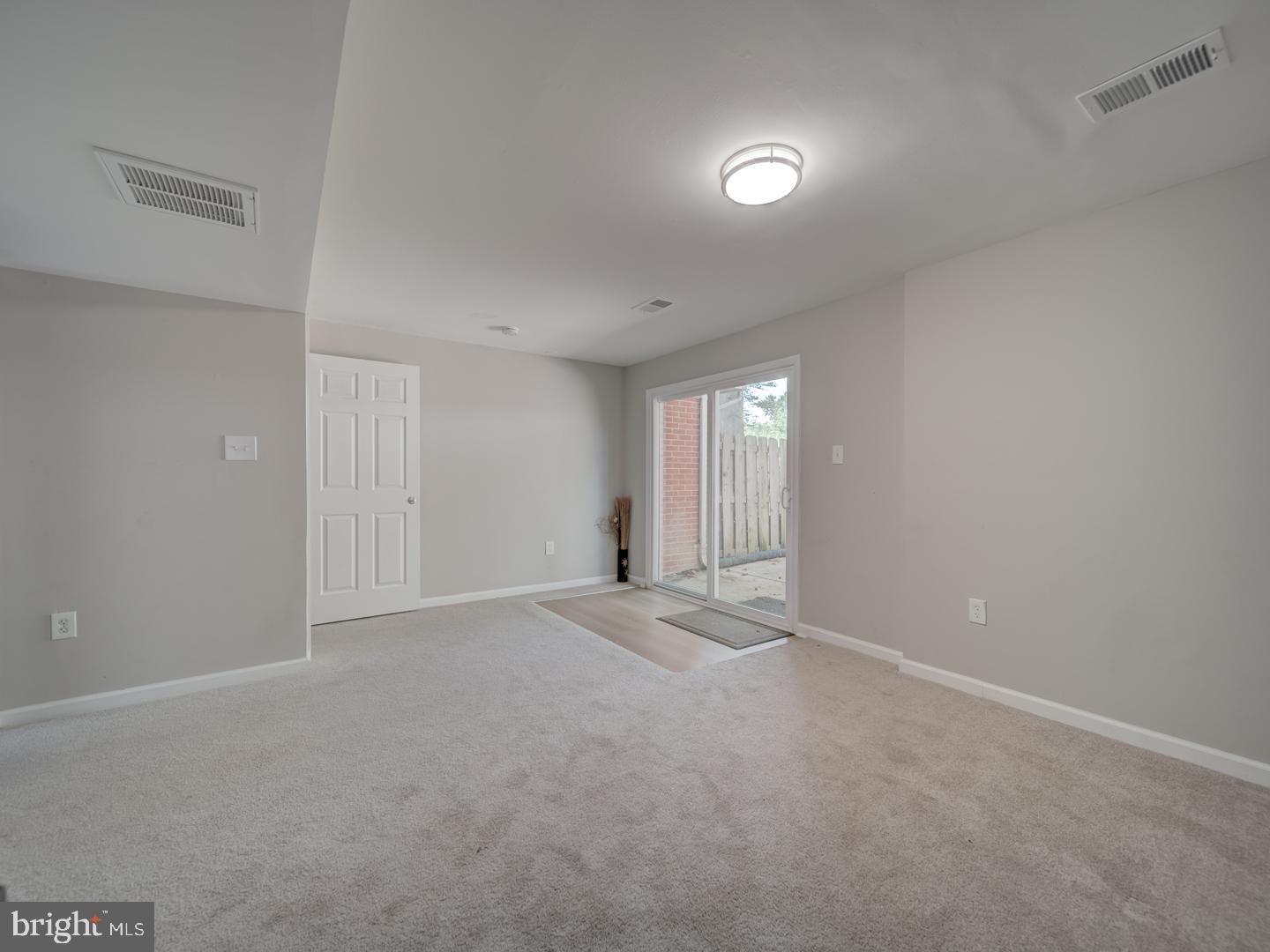 14394 FONTAINE CT, WOODBRIDGE, Virginia 22193, 4 Bedrooms Bedrooms, ,2 BathroomsBathrooms,Residential,For sale,14394 FONTAINE CT,VAPW2093214 MLS # VAPW2093214