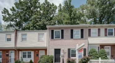 14394 FONTAINE CT, WOODBRIDGE, Virginia 22193, 4 Bedrooms Bedrooms, ,2 BathroomsBathrooms,Residential,For sale,14394 FONTAINE CT,VAPW2093214 MLS # VAPW2093214