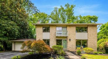 9213 KILMARNOCK DR, FAIRFAX, Virginia 22031, 4 Bedrooms Bedrooms, ,2 BathroomsBathrooms,Residential,For sale,9213 KILMARNOCK DR,VAFX2238084 MLS # VAFX2238084