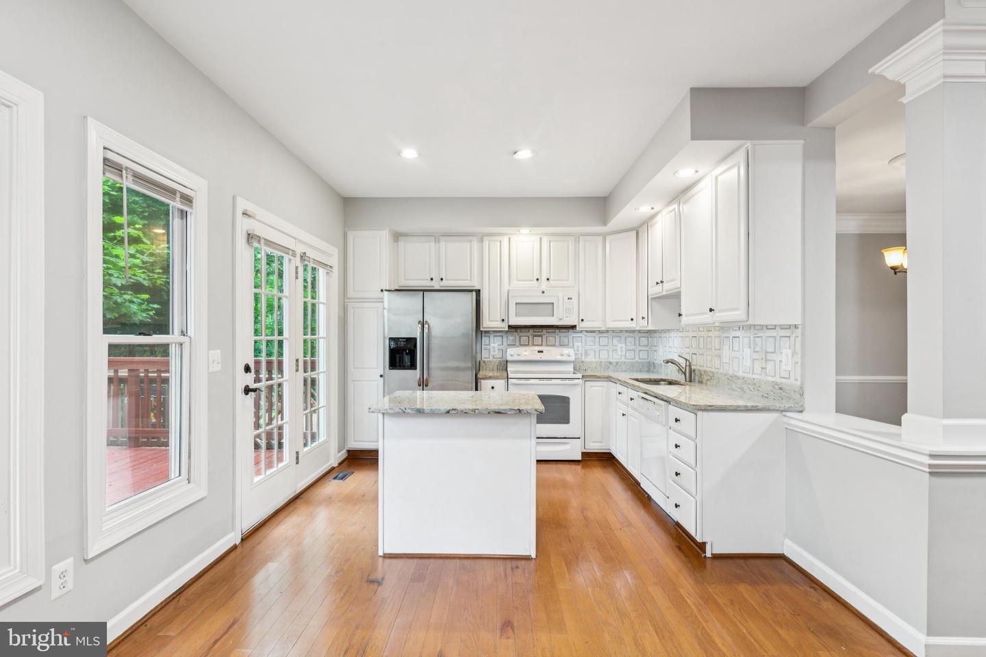 7702 OUSLEY PL, ALEXANDRIA, Virginia 22315, 3 Bedrooms Bedrooms, ,3 BathroomsBathrooms,Residential,For sale,7702 OUSLEY PL,VAFX2240002 MLS # VAFX2240002