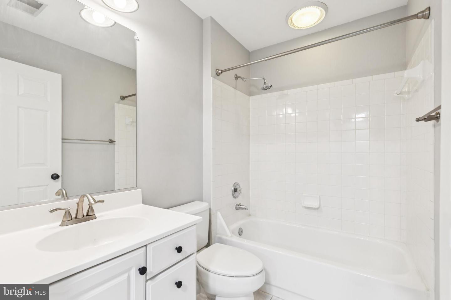 7702 OUSLEY PL, ALEXANDRIA, Virginia 22315, 3 Bedrooms Bedrooms, ,3 BathroomsBathrooms,Residential,For sale,7702 OUSLEY PL,VAFX2240002 MLS # VAFX2240002