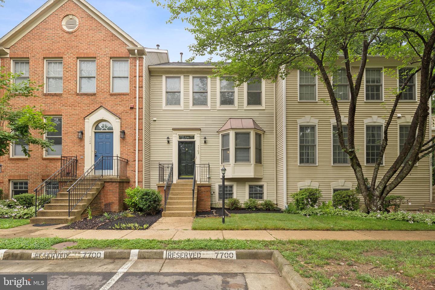 7702 OUSLEY PL, ALEXANDRIA, Virginia 22315, 3 Bedrooms Bedrooms, ,3 BathroomsBathrooms,Residential,For sale,7702 OUSLEY PL,VAFX2240002 MLS # VAFX2240002