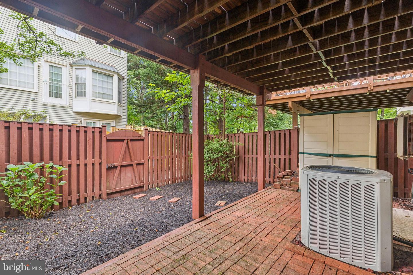 7702 OUSLEY PL, ALEXANDRIA, Virginia 22315, 3 Bedrooms Bedrooms, ,3 BathroomsBathrooms,Residential,For sale,7702 OUSLEY PL,VAFX2240002 MLS # VAFX2240002