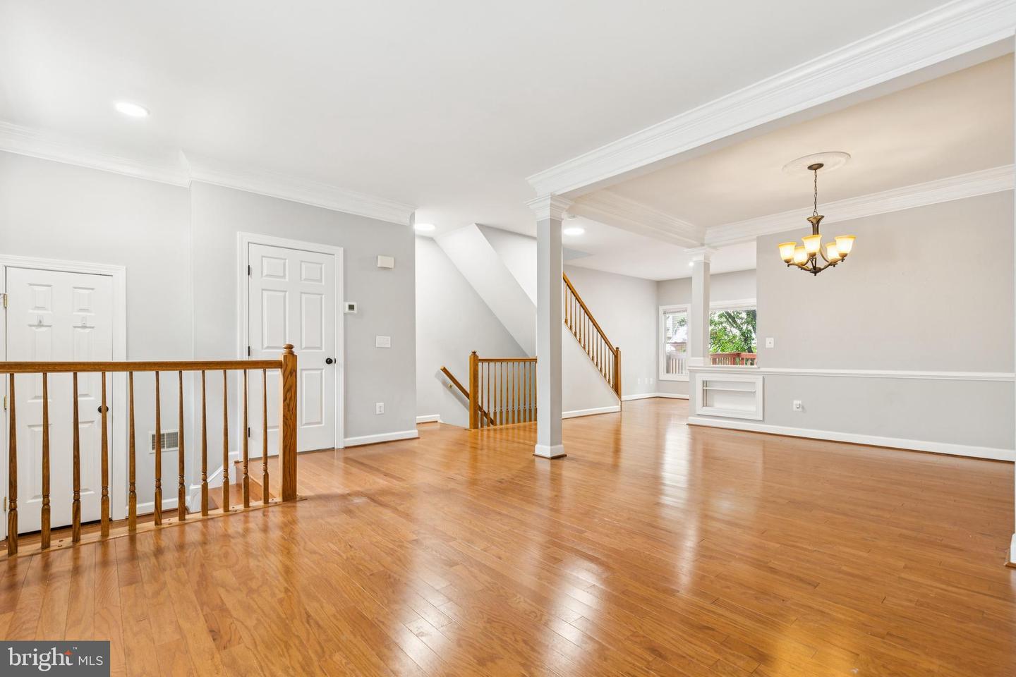 7702 OUSLEY PL, ALEXANDRIA, Virginia 22315, 3 Bedrooms Bedrooms, ,3 BathroomsBathrooms,Residential,For sale,7702 OUSLEY PL,VAFX2240002 MLS # VAFX2240002
