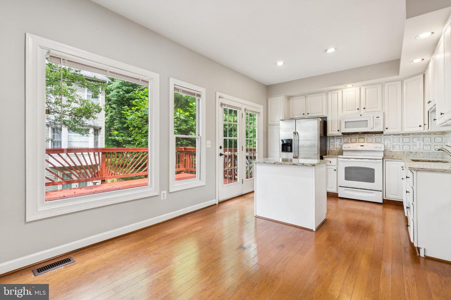 7702 OUSLEY PL, ALEXANDRIA, Virginia 22315, 3 Bedrooms Bedrooms, ,3 BathroomsBathrooms,Residential,For sale,7702 OUSLEY PL,VAFX2240002 MLS # VAFX2240002
