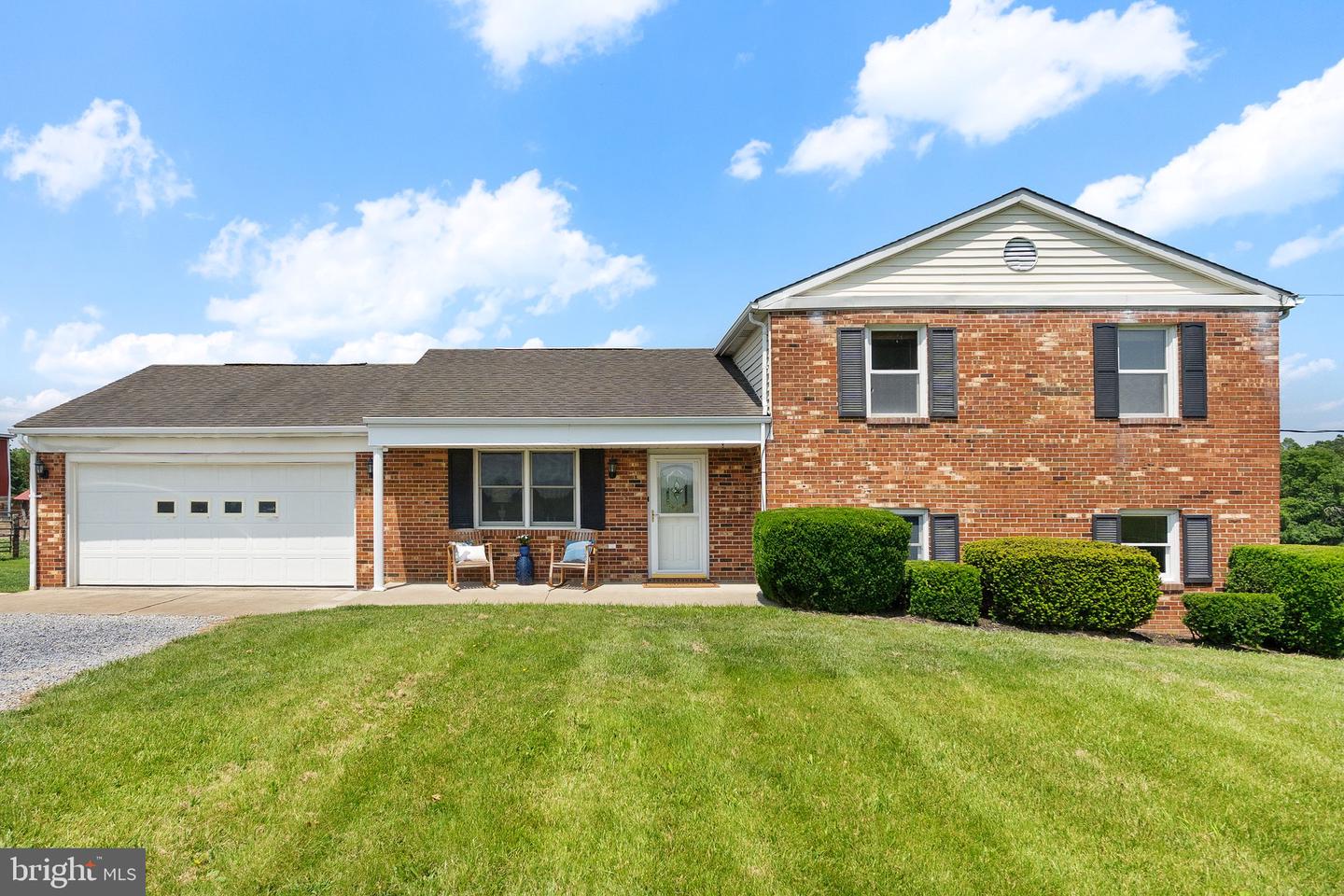 190 CHRISMORE RD, WHITE POST, Virginia 22663, 3 Bedrooms Bedrooms, ,2 BathroomsBathrooms,Residential,For sale,190 CHRISMORE RD,VACL2003724 MLS # VACL2003724
