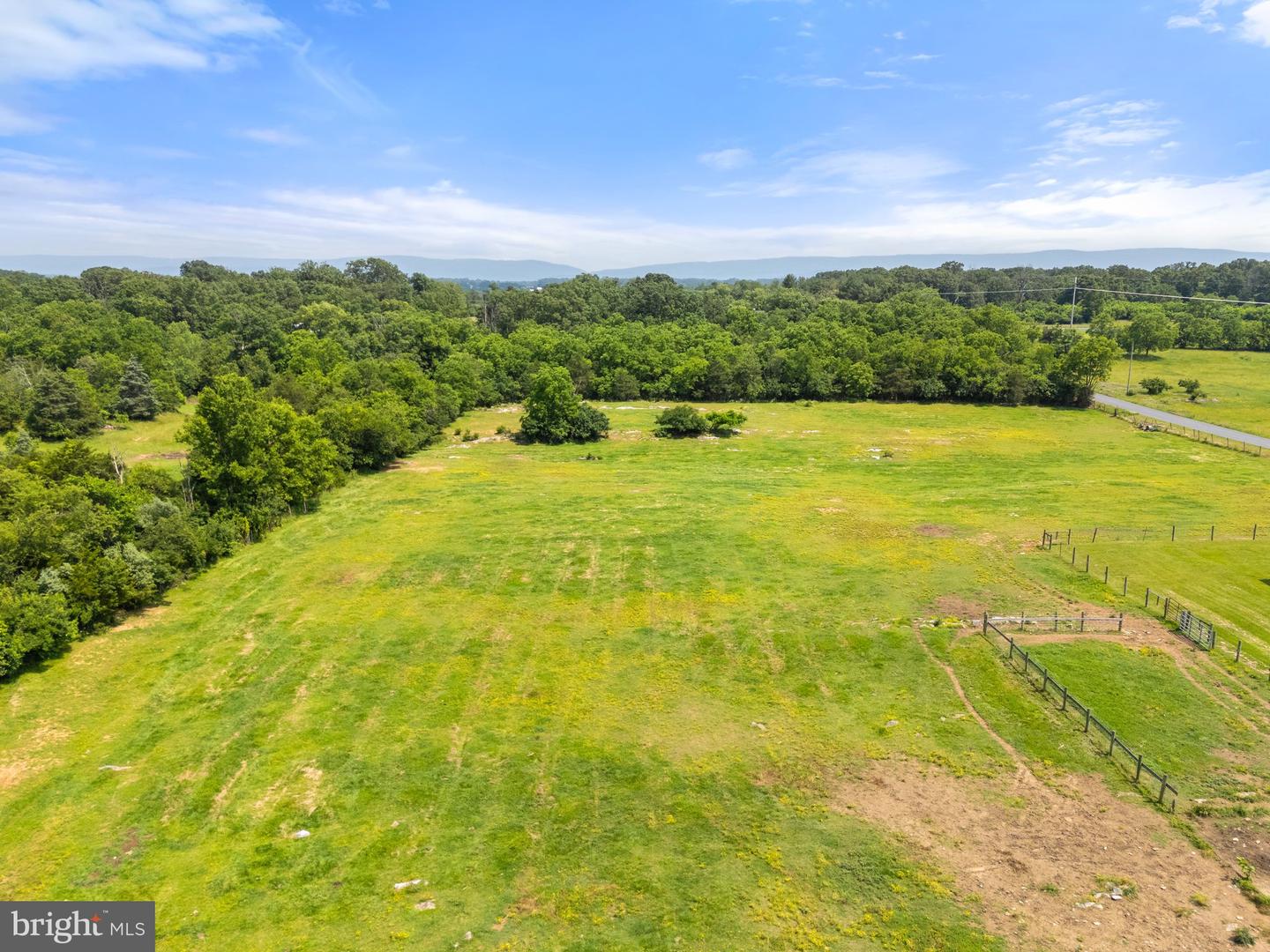 190 CHRISMORE RD, WHITE POST, Virginia 22663, 3 Bedrooms Bedrooms, ,2 BathroomsBathrooms,Residential,For sale,190 CHRISMORE RD,VACL2003724 MLS # VACL2003724
