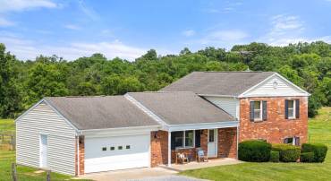 190 CHRISMORE RD, WHITE POST, Virginia 22663, 3 Bedrooms Bedrooms, ,2 BathroomsBathrooms,Residential,For sale,190 CHRISMORE RD,VACL2003724 MLS # VACL2003724