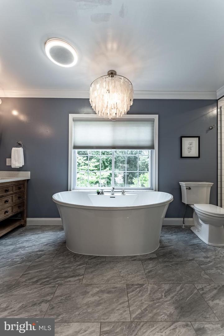 5632 GLENWOOD DR, ALEXANDRIA, Virginia 22310, 3 Bedrooms Bedrooms, ,2 BathroomsBathrooms,Residential,For sale,5632 GLENWOOD DR,VAFX2243888 MLS # VAFX2243888