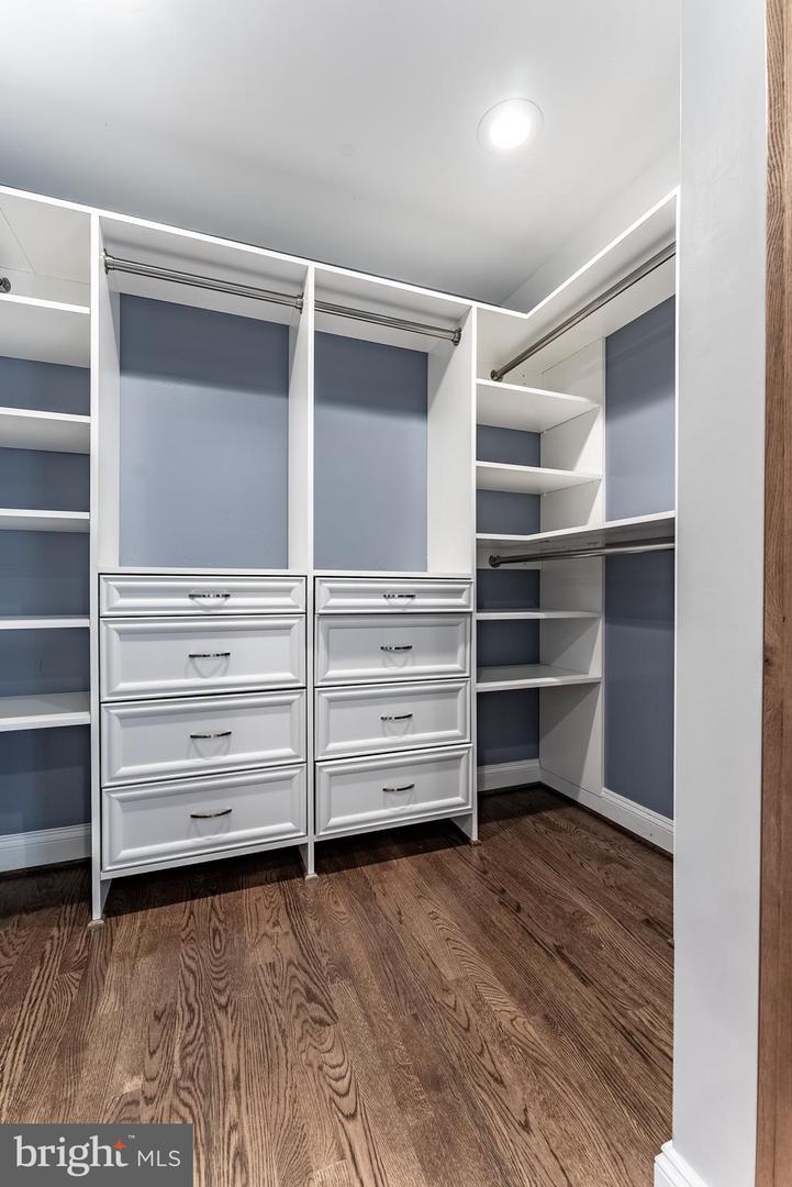 5632 GLENWOOD DR, ALEXANDRIA, Virginia 22310, 3 Bedrooms Bedrooms, ,2 BathroomsBathrooms,Residential,For sale,5632 GLENWOOD DR,VAFX2243888 MLS # VAFX2243888
