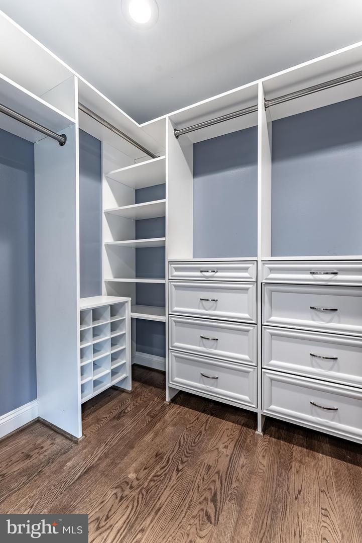 5632 GLENWOOD DR, ALEXANDRIA, Virginia 22310, 3 Bedrooms Bedrooms, ,2 BathroomsBathrooms,Residential,For sale,5632 GLENWOOD DR,VAFX2243888 MLS # VAFX2243888