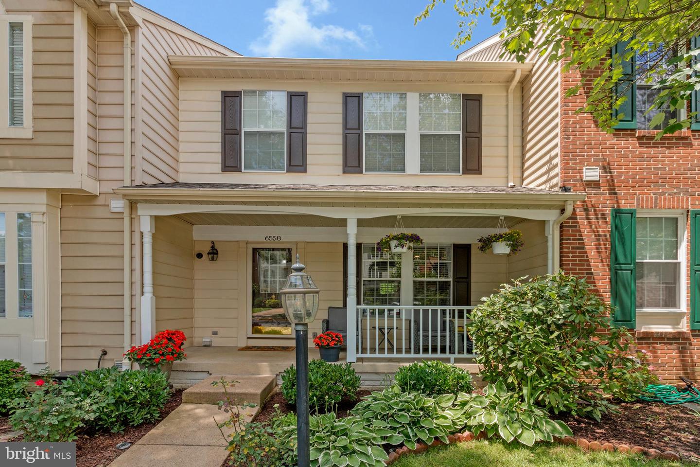 6558 KELSEY POINT CIR, ALEXANDRIA, Virginia 22315, 3 Bedrooms Bedrooms, ,3 BathroomsBathrooms,Residential,For sale,6558 KELSEY POINT CIR,VAFX2244042 MLS # VAFX2244042