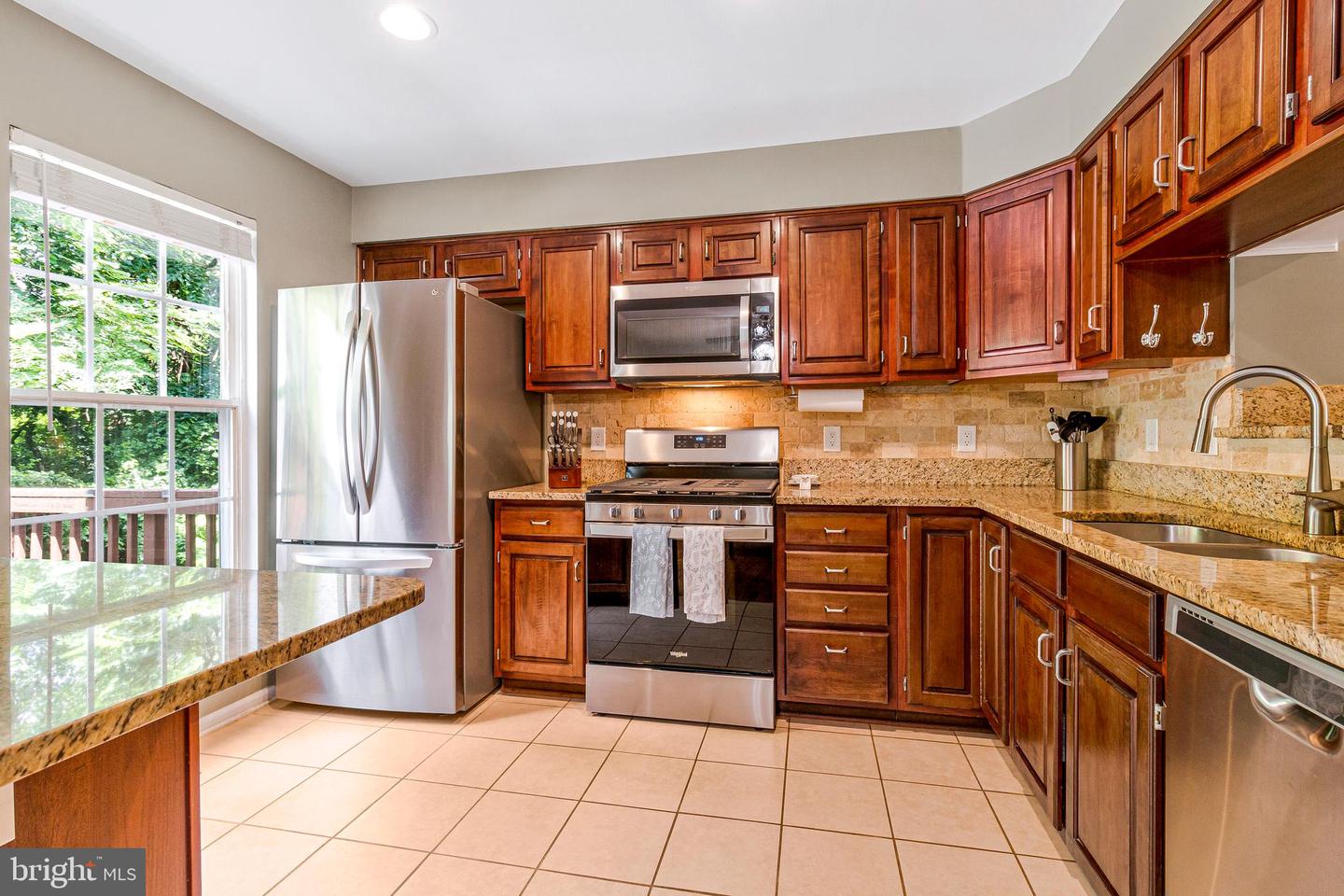 6558 KELSEY POINT CIR, ALEXANDRIA, Virginia 22315, 3 Bedrooms Bedrooms, ,3 BathroomsBathrooms,Residential,For sale,6558 KELSEY POINT CIR,VAFX2244042 MLS # VAFX2244042