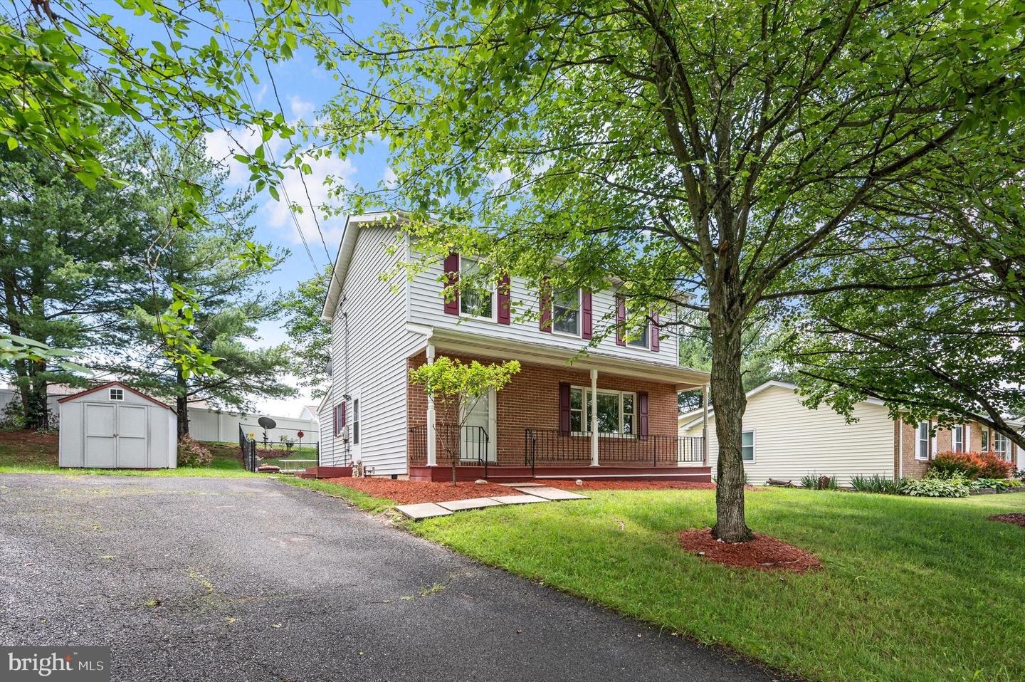 108 OAKMONT CIR, WINCHESTER, Virginia 22602, 3 Bedrooms Bedrooms, ,1 BathroomBathrooms,Residential,For sale,108 OAKMONT CIR,VAFV2034600 MLS # VAFV2034600