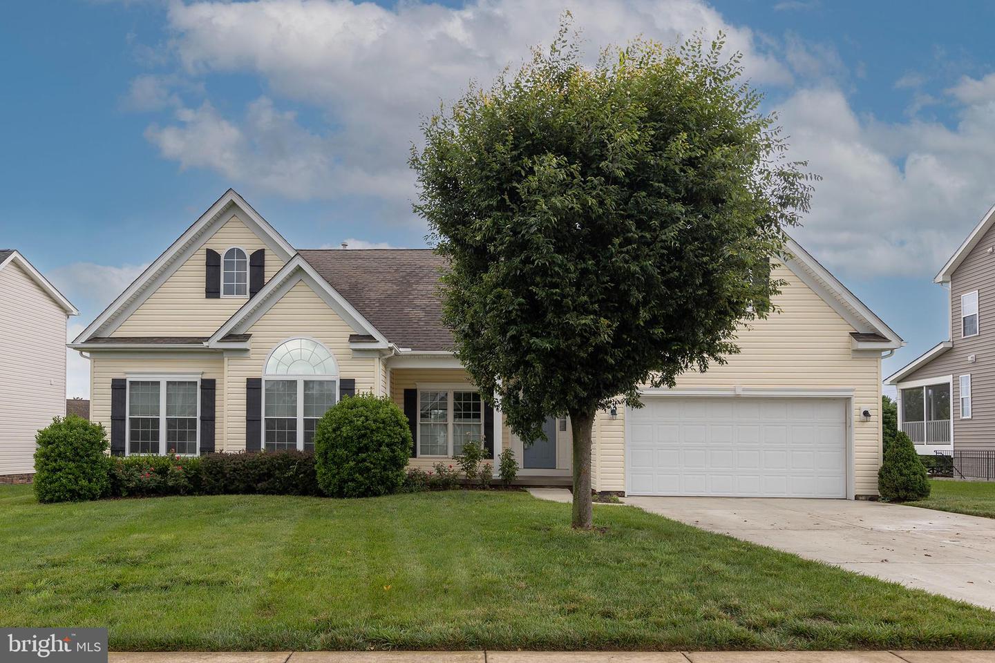 102 ABRAMS POINTE BLVD, WINCHESTER, Virginia 22602, 3 Bedrooms Bedrooms, ,2 BathroomsBathrooms,Residential,For sale,102 ABRAMS POINTE BLVD,VAFV2034620 MLS # VAFV2034620