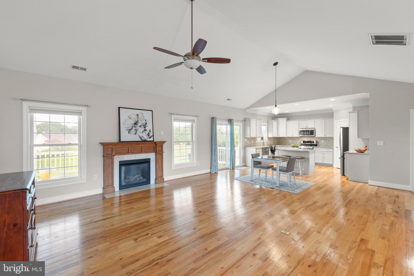 102 ABRAMS POINTE BLVD, WINCHESTER, Virginia 22602, 3 Bedrooms Bedrooms, ,2 BathroomsBathrooms,Residential,For sale,102 ABRAMS POINTE BLVD,VAFV2034620 MLS # VAFV2034620