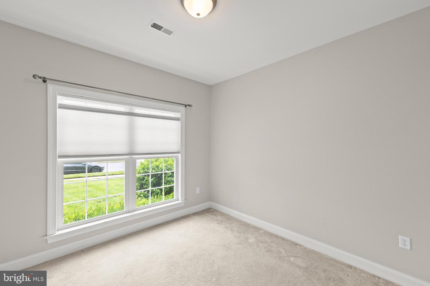102 ABRAMS POINTE BLVD, WINCHESTER, Virginia 22602, 3 Bedrooms Bedrooms, ,2 BathroomsBathrooms,Residential,For sale,102 ABRAMS POINTE BLVD,VAFV2034620 MLS # VAFV2034620