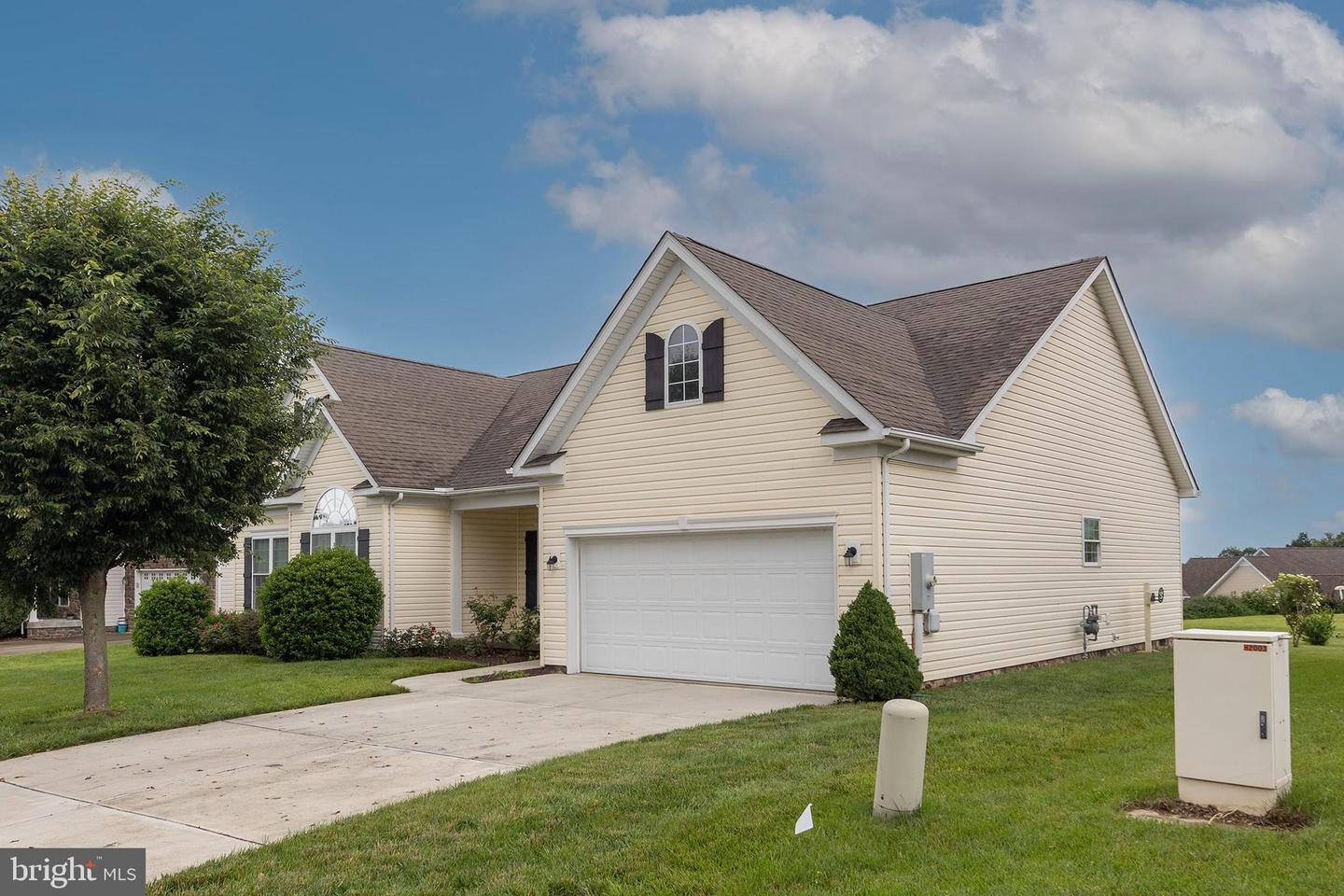 102 ABRAMS POINTE BLVD, WINCHESTER, Virginia 22602, 3 Bedrooms Bedrooms, ,2 BathroomsBathrooms,Residential,For sale,102 ABRAMS POINTE BLVD,VAFV2034620 MLS # VAFV2034620