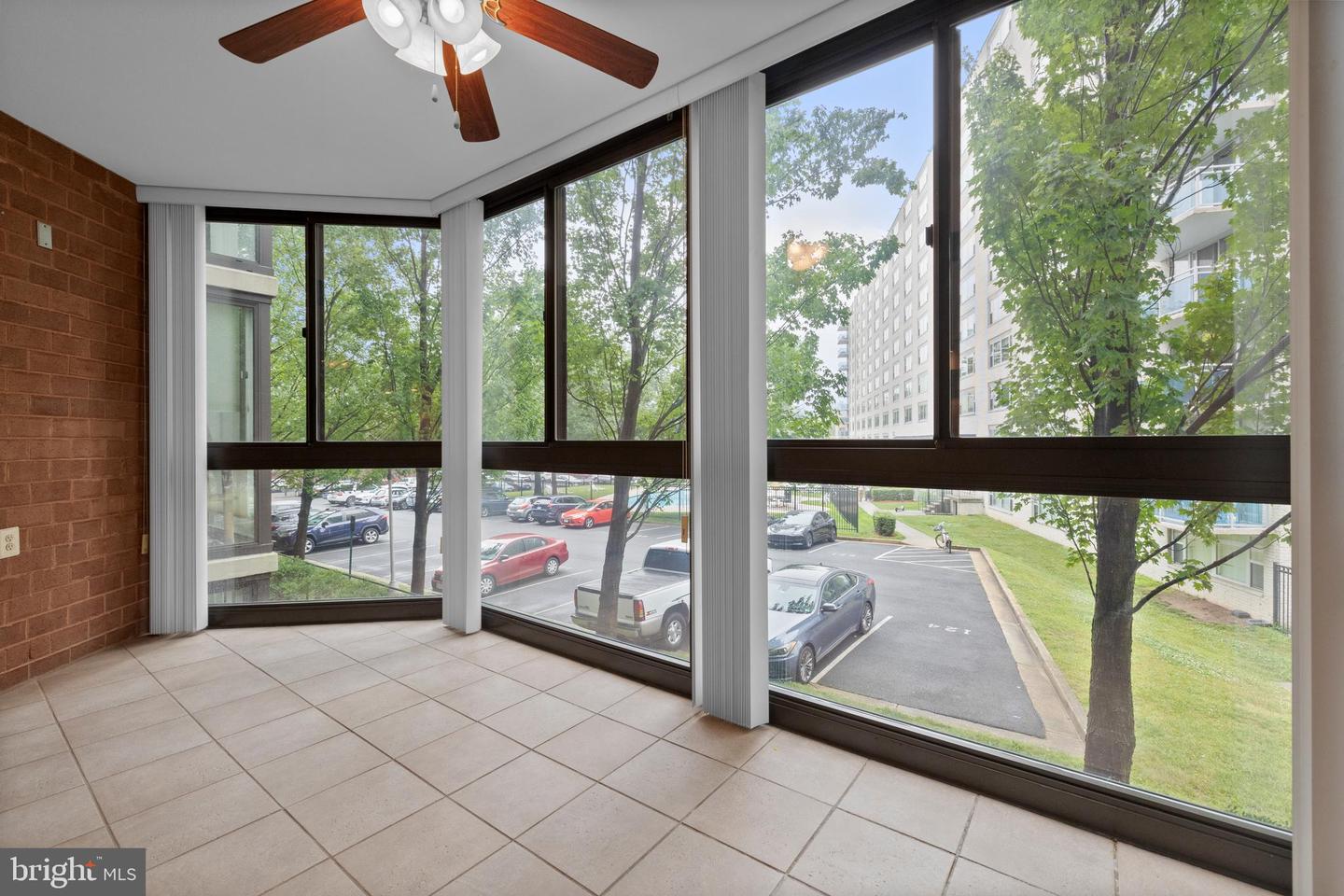 1001 RANDOLPH ST N #221, ARLINGTON, Virginia 22201, 1 Bedroom Bedrooms, ,1 BathroomBathrooms,Residential,For sale,1001 RANDOLPH ST N #221,VAAR2058658 MLS # VAAR2058658