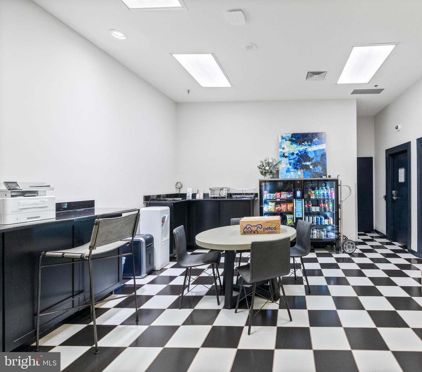 1001 RANDOLPH ST N #221, ARLINGTON, Virginia 22201, 1 Bedroom Bedrooms, ,1 BathroomBathrooms,Residential,For sale,1001 RANDOLPH ST N #221,VAAR2058658 MLS # VAAR2058658