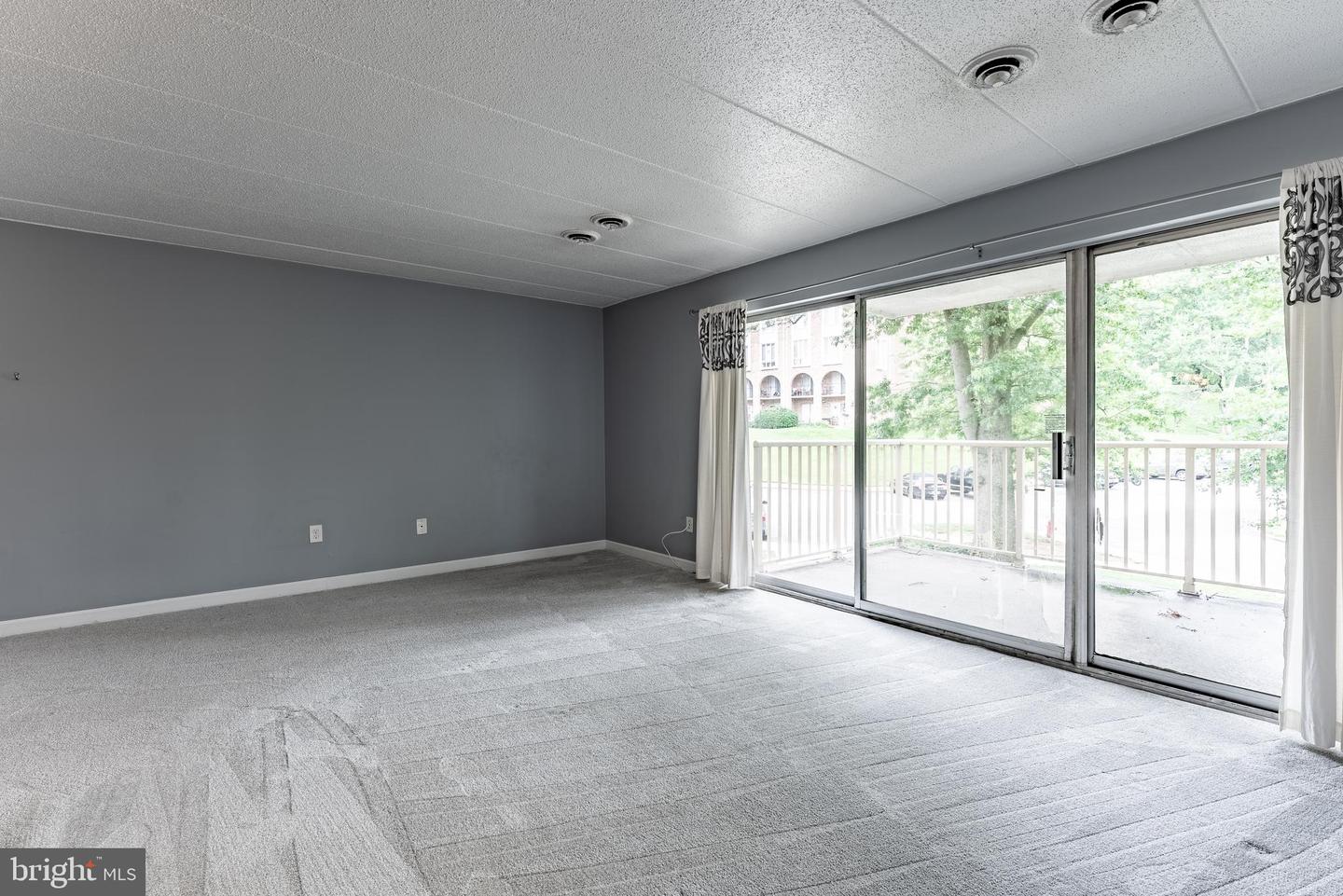 2624 WAGON DR #307, ALEXANDRIA, Virginia 22303, 1 Bedroom Bedrooms, ,1 BathroomBathrooms,Residential,For sale,2624 WAGON DR #307,VAFX2245184 MLS # VAFX2245184