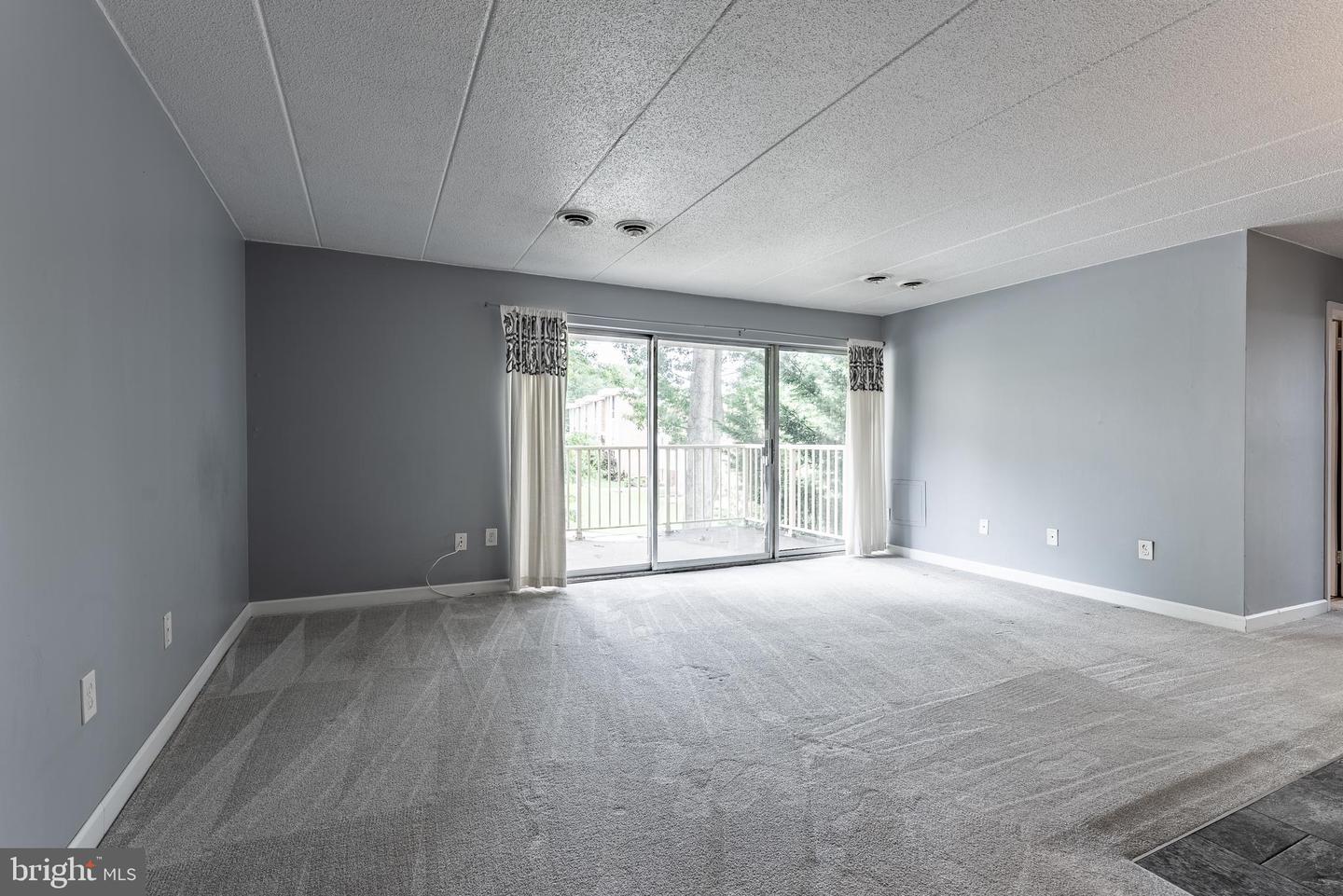 2624 WAGON DR #307, ALEXANDRIA, Virginia 22303, 1 Bedroom Bedrooms, ,1 BathroomBathrooms,Residential,For sale,2624 WAGON DR #307,VAFX2245184 MLS # VAFX2245184