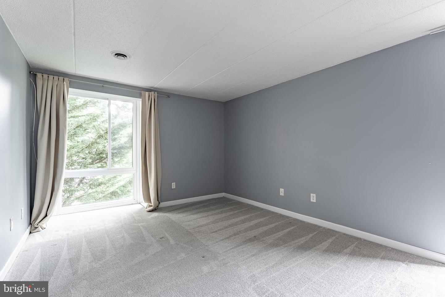 2624 WAGON DR #307, ALEXANDRIA, Virginia 22303, 1 Bedroom Bedrooms, ,1 BathroomBathrooms,Residential,For sale,2624 WAGON DR #307,VAFX2245184 MLS # VAFX2245184