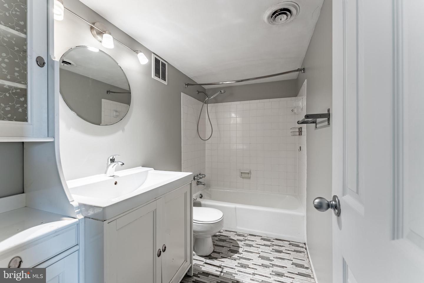 2624 WAGON DR #307, ALEXANDRIA, Virginia 22303, 1 Bedroom Bedrooms, ,1 BathroomBathrooms,Residential,For sale,2624 WAGON DR #307,VAFX2245184 MLS # VAFX2245184