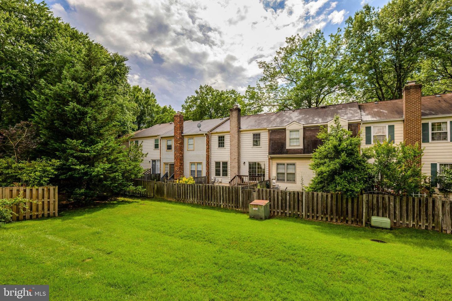 2931 VILLAGE SPRING LN, VIENNA, Virginia 22181, 3 Bedrooms Bedrooms, ,3 BathroomsBathrooms,Residential,For sale,2931 VILLAGE SPRING LN,VAFX2245264 MLS # VAFX2245264