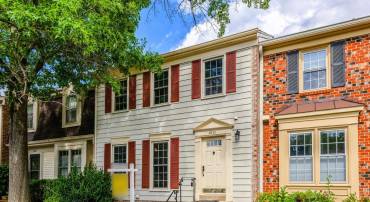 2931 VILLAGE SPRING LN, VIENNA, Virginia 22181, 3 Bedrooms Bedrooms, ,3 BathroomsBathrooms,Residential,For sale,2931 VILLAGE SPRING LN,VAFX2245264 MLS # VAFX2245264