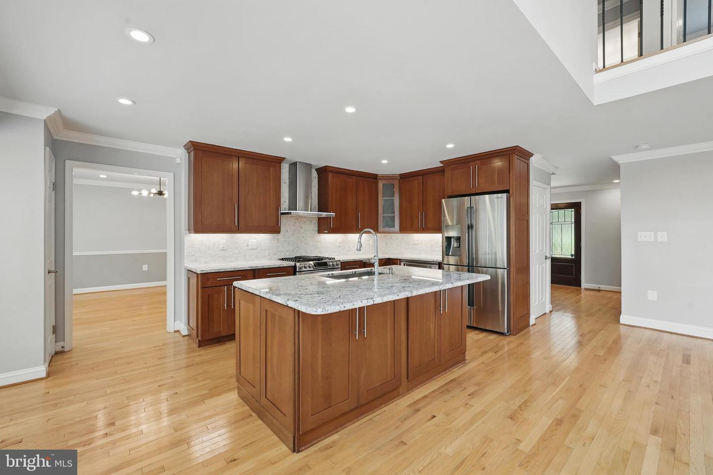 9913 ROSEWOOD HILL CIR, VIENNA, Virginia 22182, 5 Bedrooms Bedrooms, ,4 BathroomsBathrooms,Residential,For sale,9913 ROSEWOOD HILL CIR,VAFX2245376 MLS # VAFX2245376