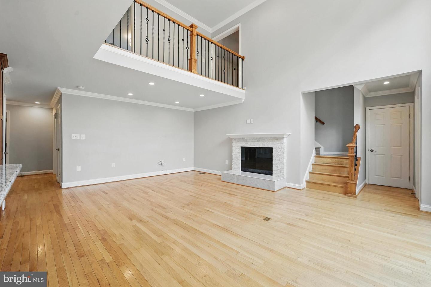 9913 ROSEWOOD HILL CIR, VIENNA, Virginia 22182, 5 Bedrooms Bedrooms, ,4 BathroomsBathrooms,Residential,For sale,9913 ROSEWOOD HILL CIR,VAFX2245376 MLS # VAFX2245376
