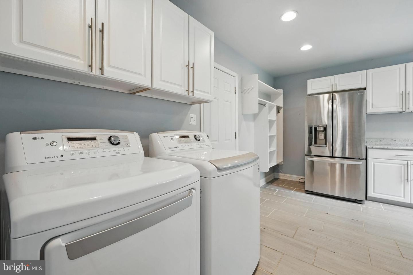 9913 ROSEWOOD HILL CIR, VIENNA, Virginia 22182, 5 Bedrooms Bedrooms, ,4 BathroomsBathrooms,Residential,For sale,9913 ROSEWOOD HILL CIR,VAFX2245376 MLS # VAFX2245376