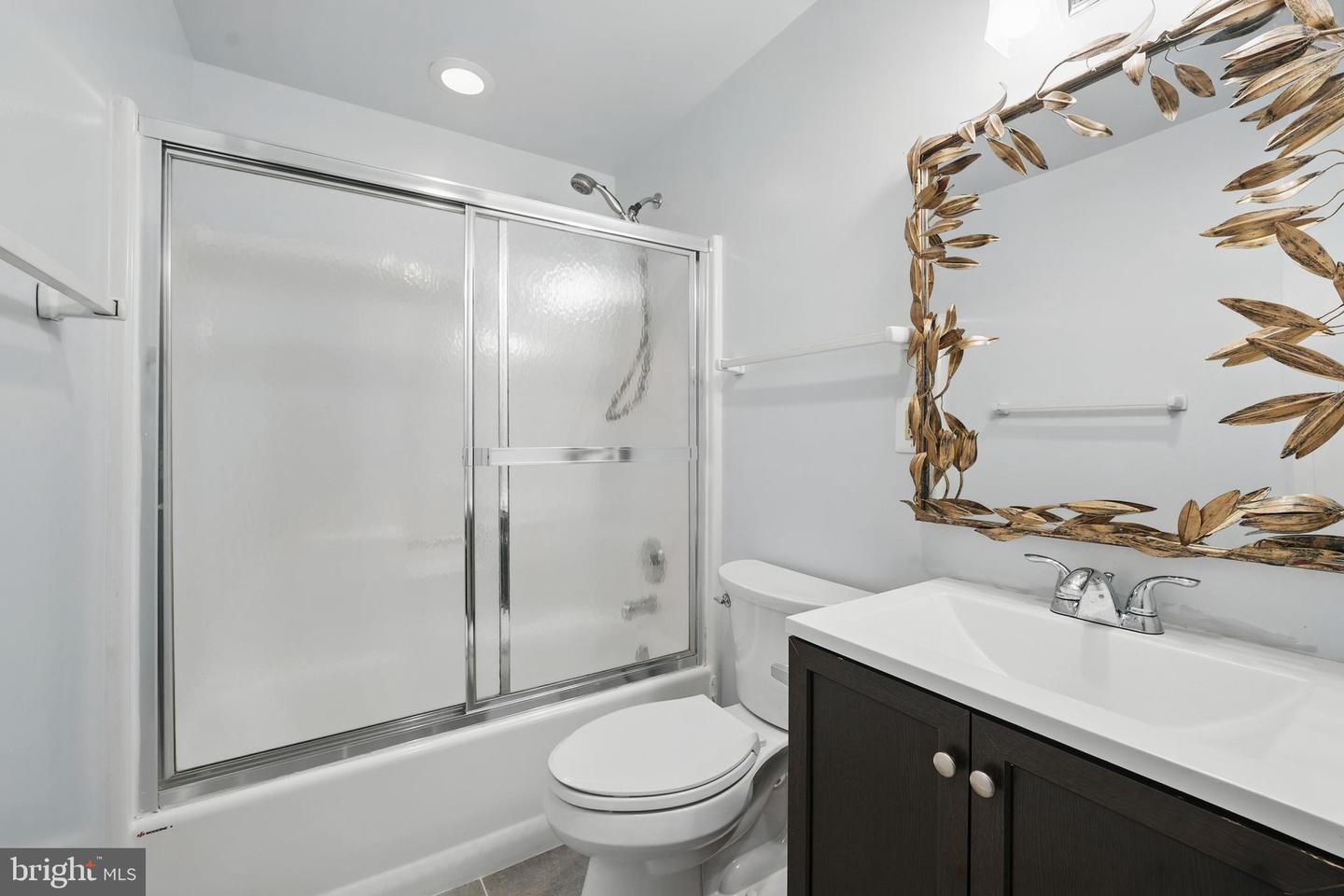 9913 ROSEWOOD HILL CIR, VIENNA, Virginia 22182, 5 Bedrooms Bedrooms, ,4 BathroomsBathrooms,Residential,For sale,9913 ROSEWOOD HILL CIR,VAFX2245376 MLS # VAFX2245376