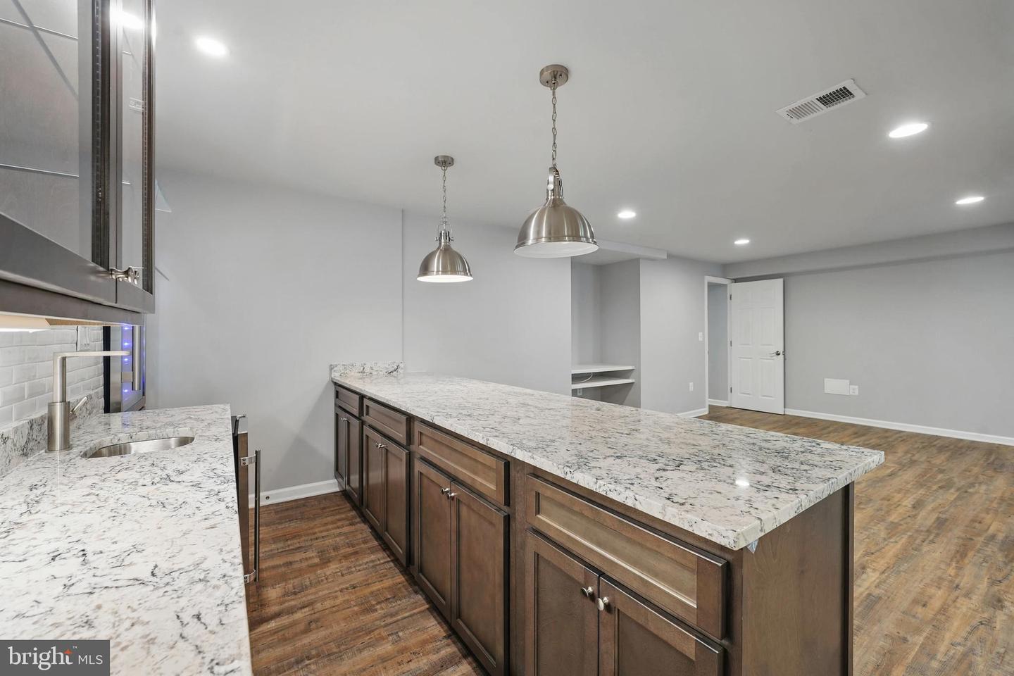 9913 ROSEWOOD HILL CIR, VIENNA, Virginia 22182, 5 Bedrooms Bedrooms, ,4 BathroomsBathrooms,Residential,For sale,9913 ROSEWOOD HILL CIR,VAFX2245376 MLS # VAFX2245376