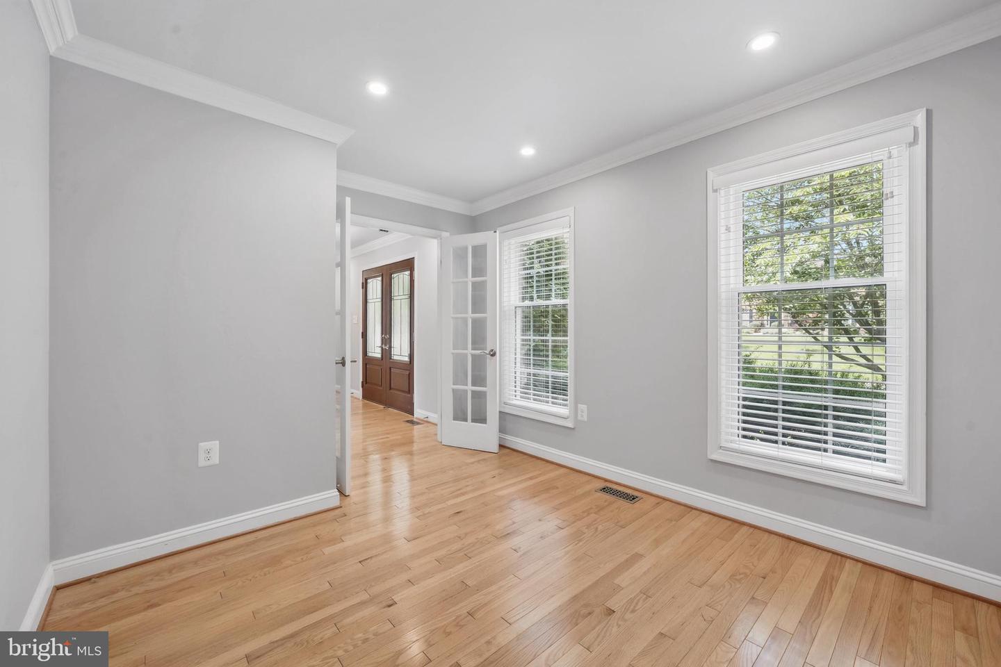 9913 ROSEWOOD HILL CIR, VIENNA, Virginia 22182, 5 Bedrooms Bedrooms, ,4 BathroomsBathrooms,Residential,For sale,9913 ROSEWOOD HILL CIR,VAFX2245376 MLS # VAFX2245376