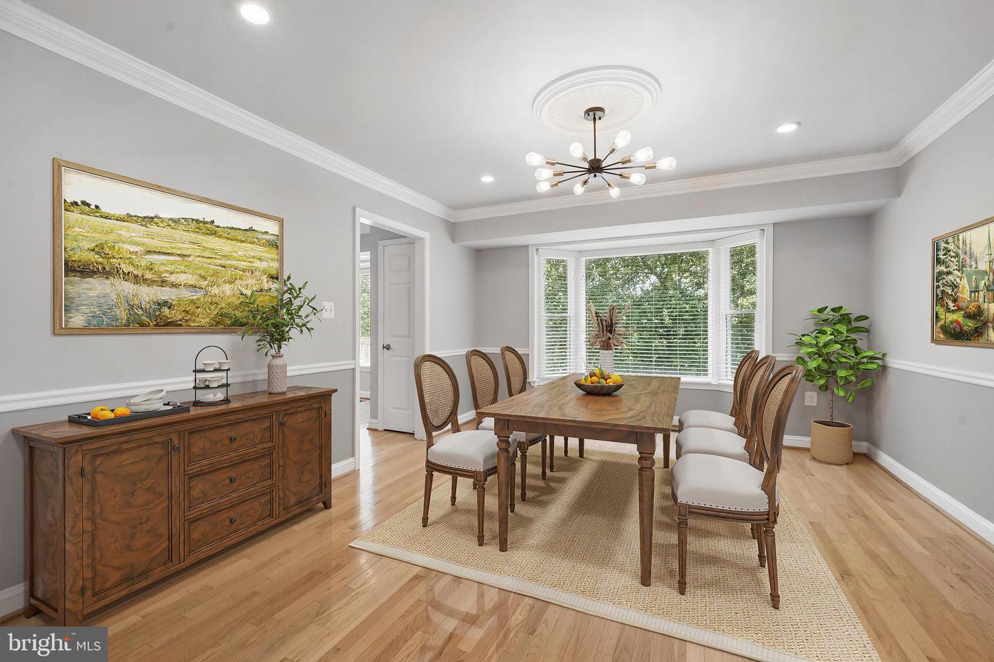 9913 ROSEWOOD HILL CIR, VIENNA, Virginia 22182, 5 Bedrooms Bedrooms, ,4 BathroomsBathrooms,Residential,For sale,9913 ROSEWOOD HILL CIR,VAFX2245376 MLS # VAFX2245376