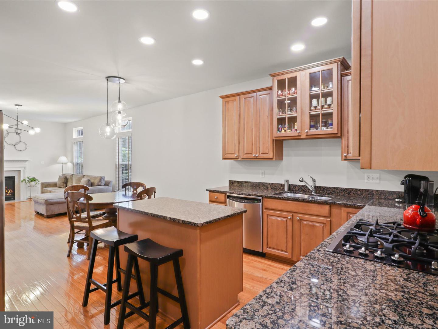 3903 BEEKER MILL PL, CHANTILLY, Virginia 20151, 4 Bedrooms Bedrooms, ,3 BathroomsBathrooms,Residential,For sale,3903 BEEKER MILL PL,VAFX2245598 MLS # VAFX2245598