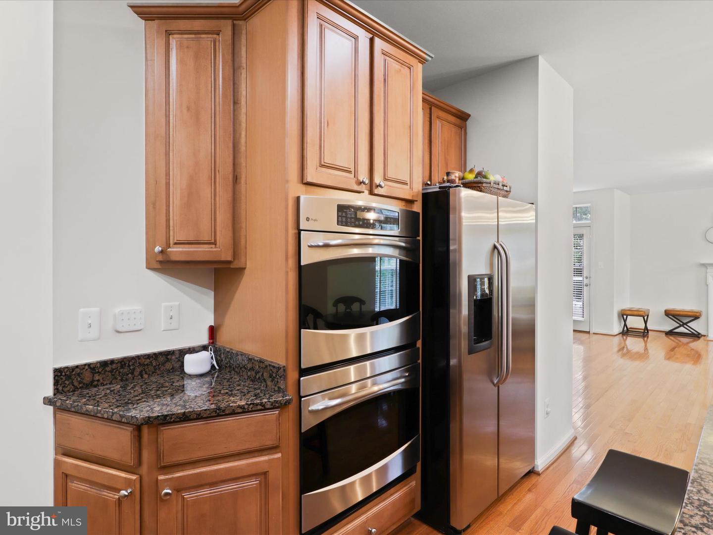 3903 BEEKER MILL PL, CHANTILLY, Virginia 20151, 4 Bedrooms Bedrooms, ,3 BathroomsBathrooms,Residential,For sale,3903 BEEKER MILL PL,VAFX2245598 MLS # VAFX2245598