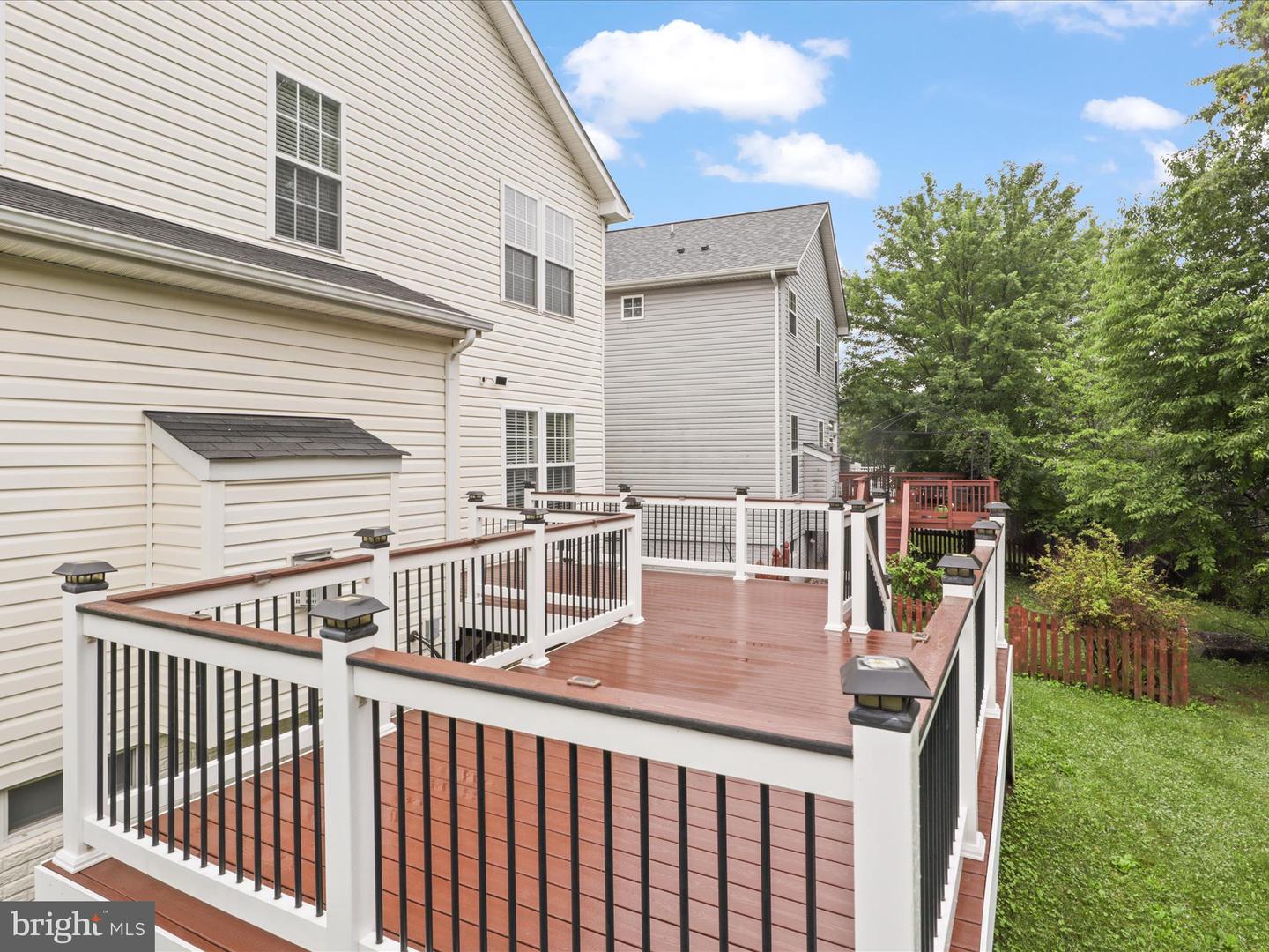 3903 BEEKER MILL PL, CHANTILLY, Virginia 20151, 4 Bedrooms Bedrooms, ,3 BathroomsBathrooms,Residential,For sale,3903 BEEKER MILL PL,VAFX2245598 MLS # VAFX2245598