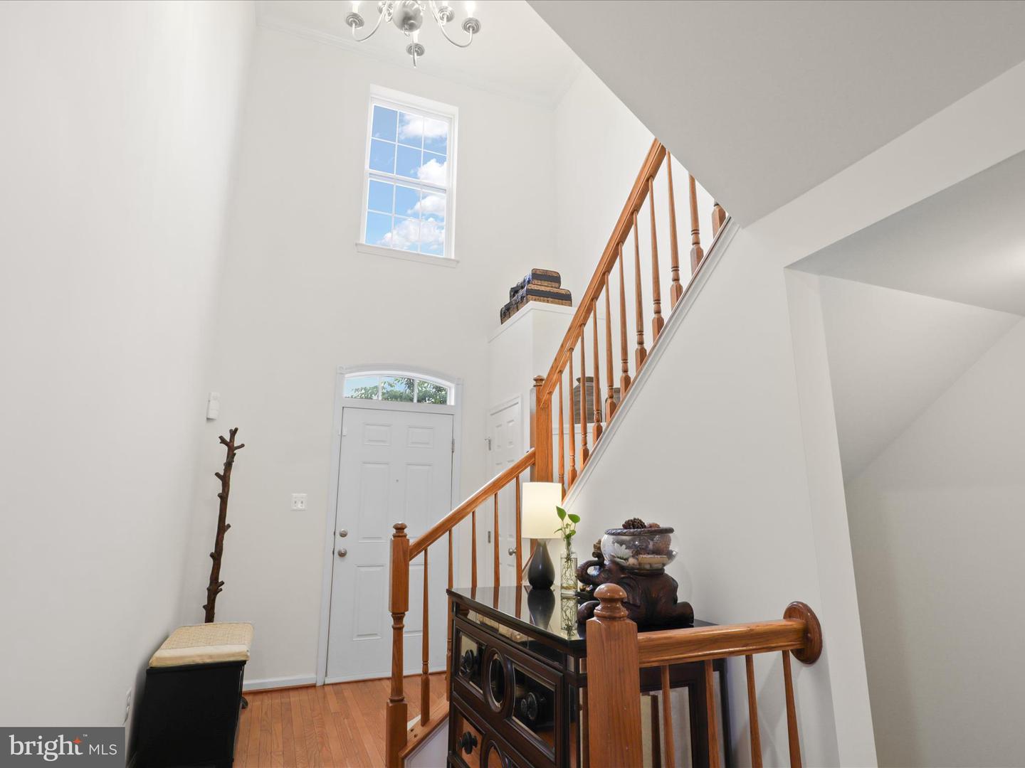 3903 BEEKER MILL PL, CHANTILLY, Virginia 20151, 4 Bedrooms Bedrooms, ,3 BathroomsBathrooms,Residential,For sale,3903 BEEKER MILL PL,VAFX2245598 MLS # VAFX2245598