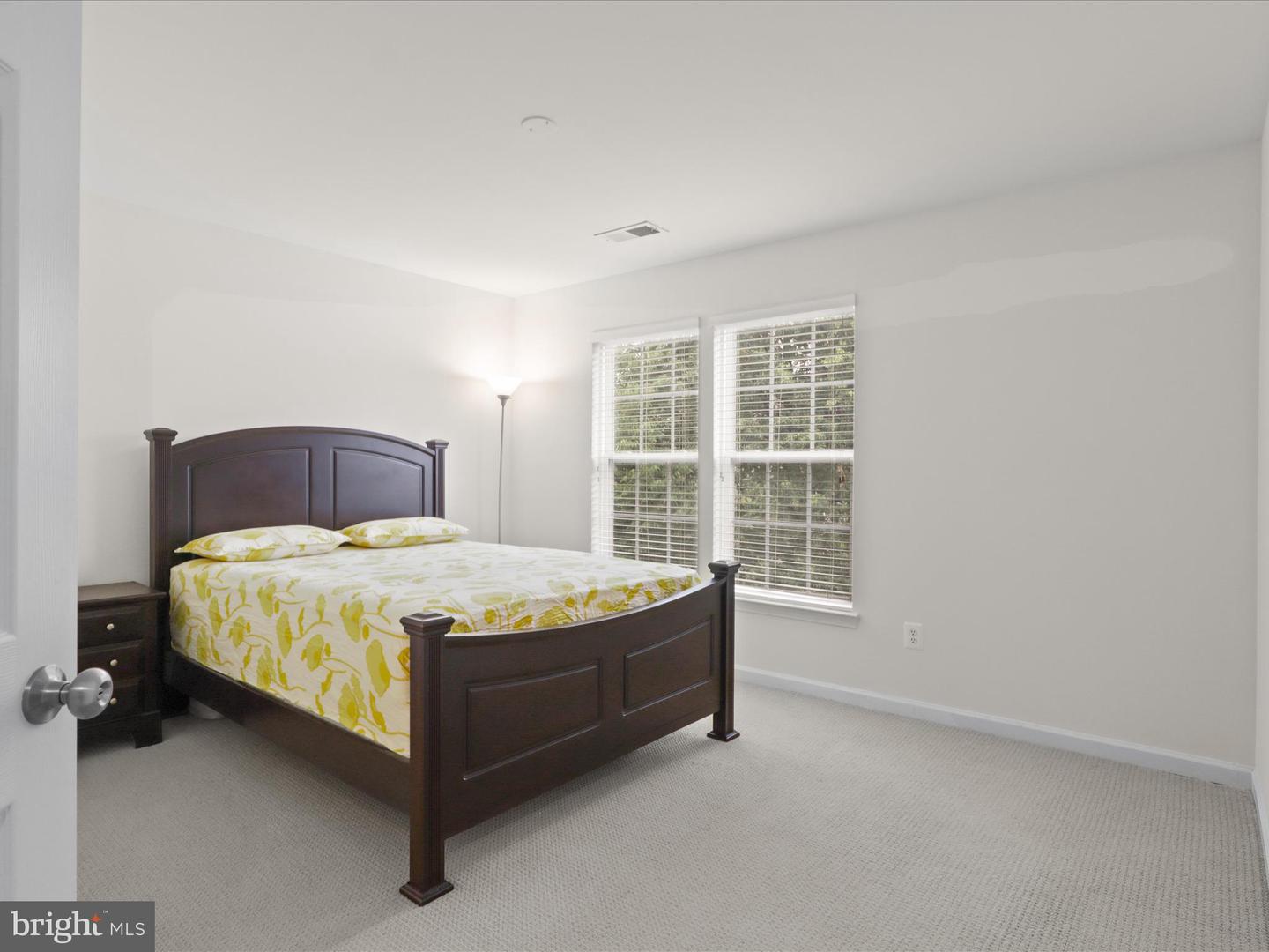3903 BEEKER MILL PL, CHANTILLY, Virginia 20151, 4 Bedrooms Bedrooms, ,3 BathroomsBathrooms,Residential,For sale,3903 BEEKER MILL PL,VAFX2245598 MLS # VAFX2245598