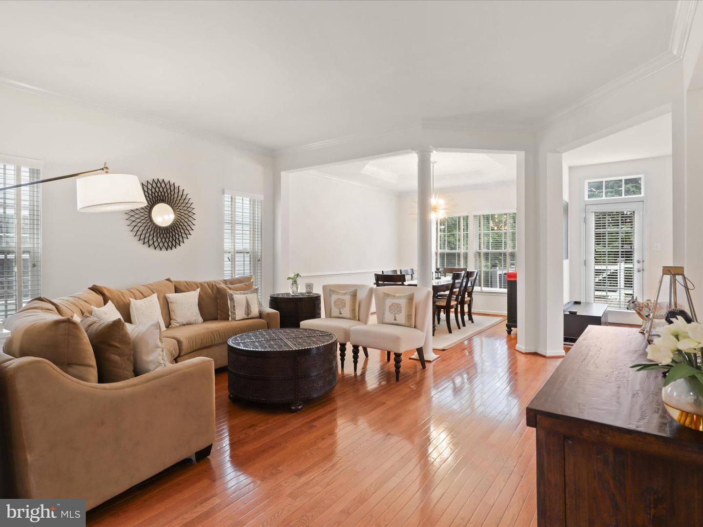 3903 BEEKER MILL PL, CHANTILLY, Virginia 20151, 4 Bedrooms Bedrooms, ,3 BathroomsBathrooms,Residential,For sale,3903 BEEKER MILL PL,VAFX2245598 MLS # VAFX2245598