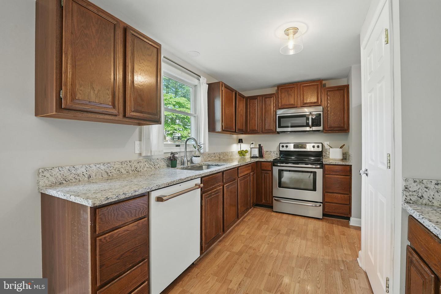 13716 CABELLS MILL DR, CENTREVILLE, Virginia 20120, 4 Bedrooms Bedrooms, ,3 BathroomsBathrooms,Residential,For sale,13716 CABELLS MILL DR,VAFX2245840 MLS # VAFX2245840