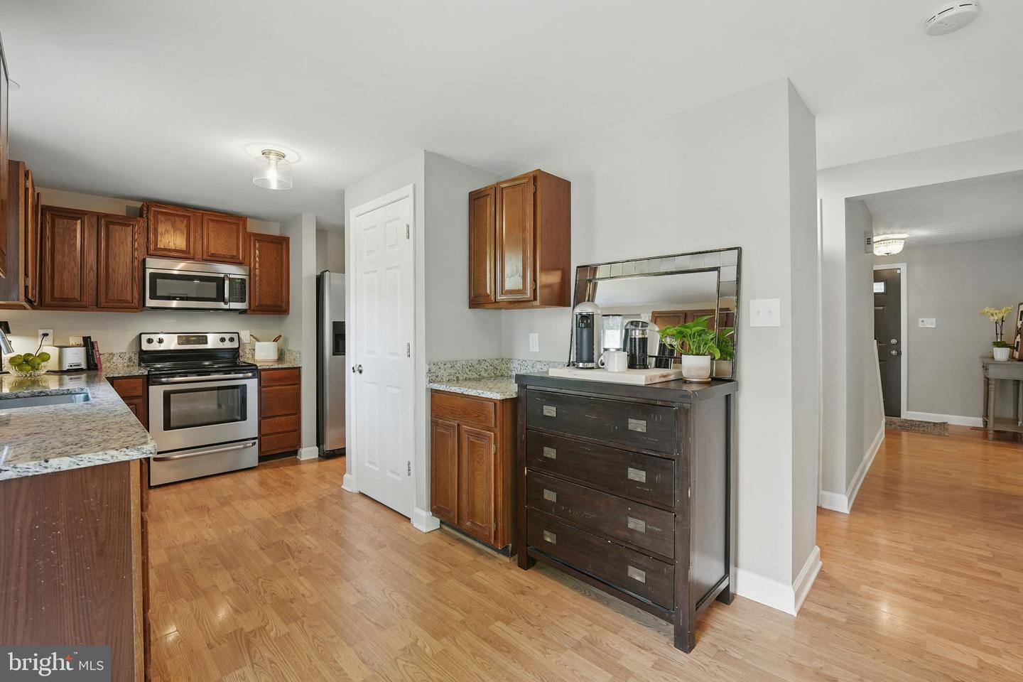 13716 CABELLS MILL DR, CENTREVILLE, Virginia 20120, 4 Bedrooms Bedrooms, ,3 BathroomsBathrooms,Residential,For sale,13716 CABELLS MILL DR,VAFX2245840 MLS # VAFX2245840