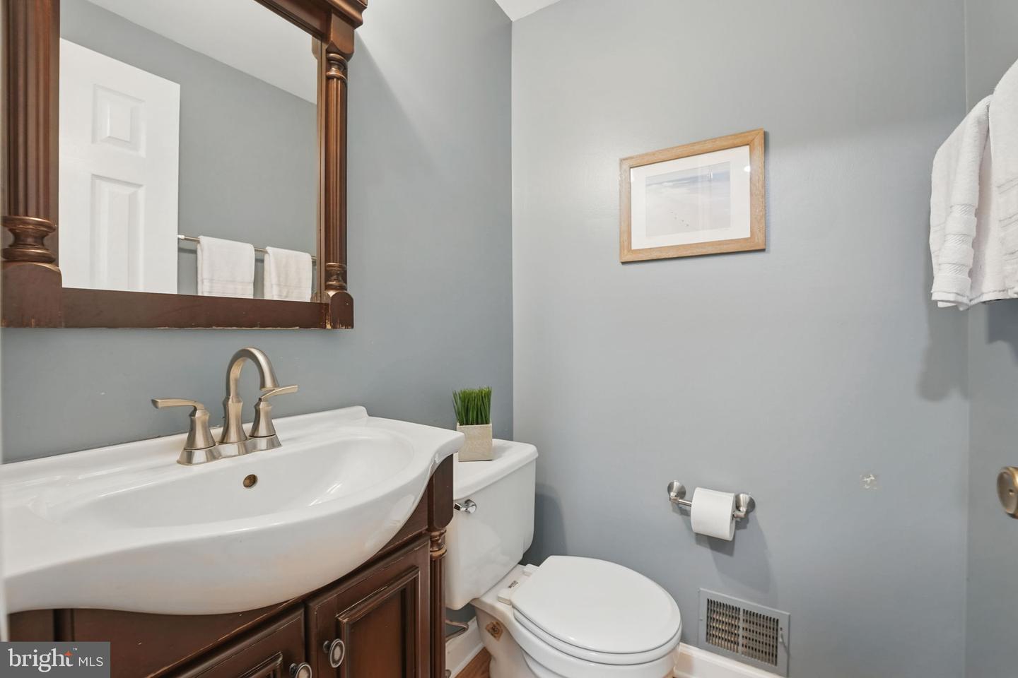 13716 CABELLS MILL DR, CENTREVILLE, Virginia 20120, 4 Bedrooms Bedrooms, ,3 BathroomsBathrooms,Residential,For sale,13716 CABELLS MILL DR,VAFX2245840 MLS # VAFX2245840