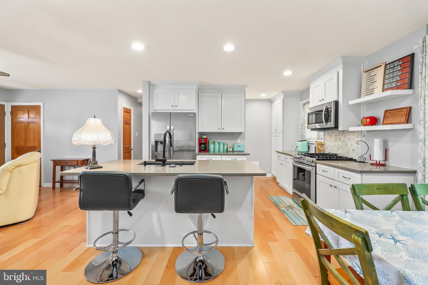 6109 LEEWOOD DR, ALEXANDRIA, Virginia 22310, 3 Bedrooms Bedrooms, ,2 BathroomsBathrooms,Residential,For sale,6109 LEEWOOD DR,VAFX2245844 MLS # VAFX2245844