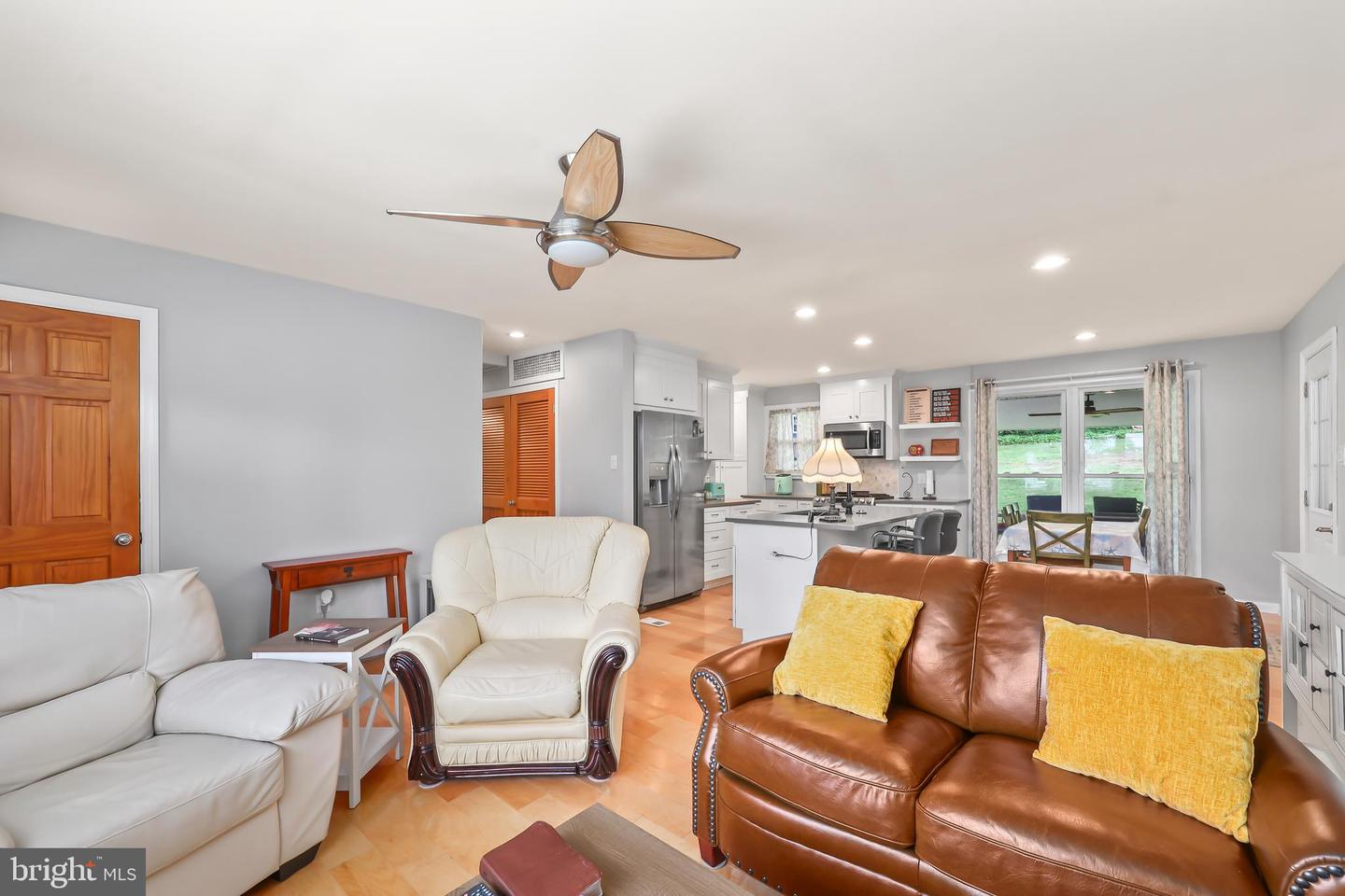 6109 LEEWOOD DR, ALEXANDRIA, Virginia 22310, 3 Bedrooms Bedrooms, ,2 BathroomsBathrooms,Residential,For sale,6109 LEEWOOD DR,VAFX2245844 MLS # VAFX2245844