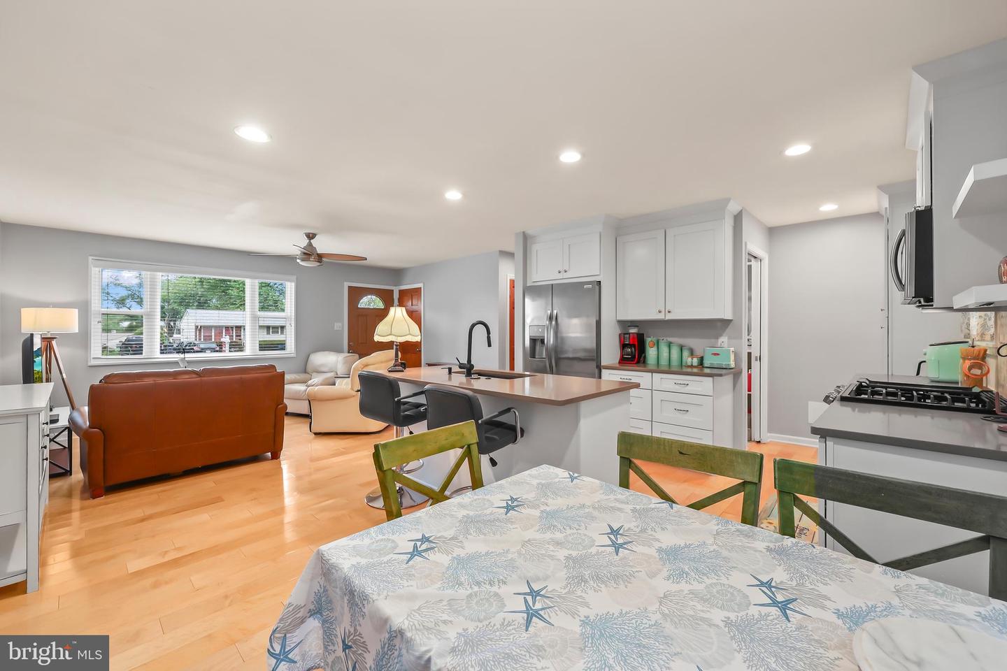 6109 LEEWOOD DR, ALEXANDRIA, Virginia 22310, 3 Bedrooms Bedrooms, ,2 BathroomsBathrooms,Residential,For sale,6109 LEEWOOD DR,VAFX2245844 MLS # VAFX2245844