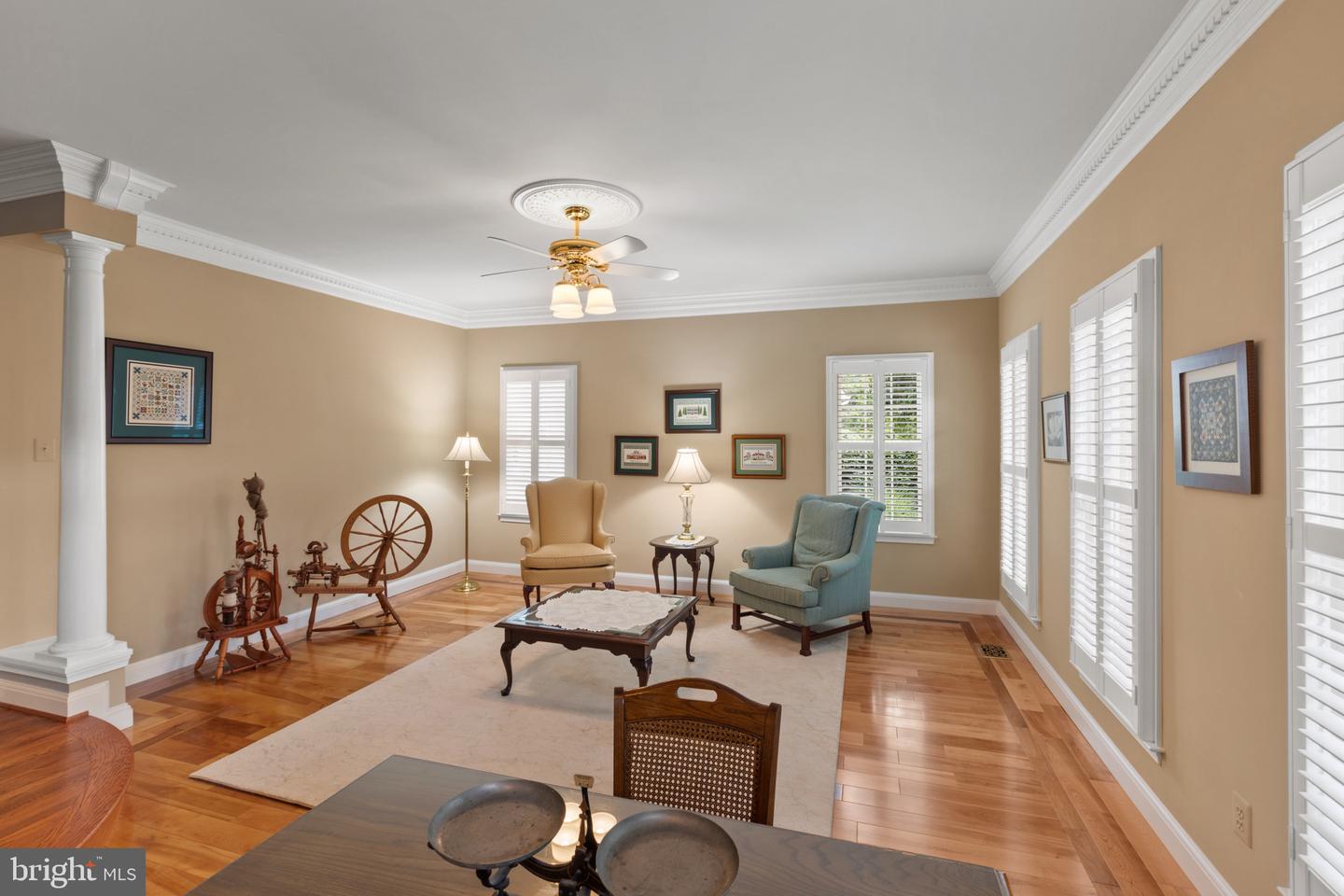 13893 WALNEY PARK DR, CHANTILLY, Virginia 20151, 4 Bedrooms Bedrooms, ,4 BathroomsBathrooms,Residential,For sale,13893 WALNEY PARK DR,VAFX2245858 MLS # VAFX2245858